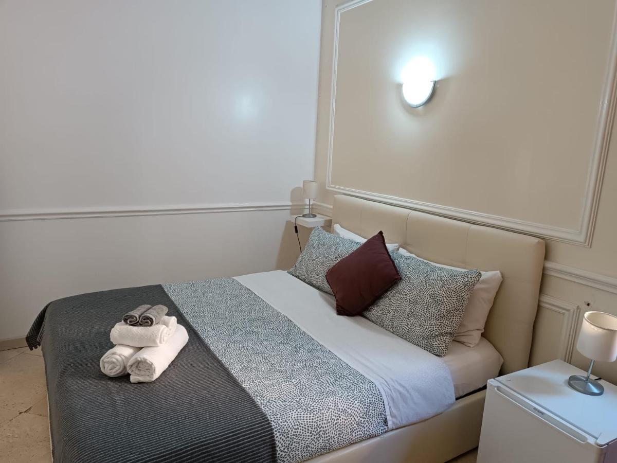 Navona Private Rooms Bnb Roma Exterior foto